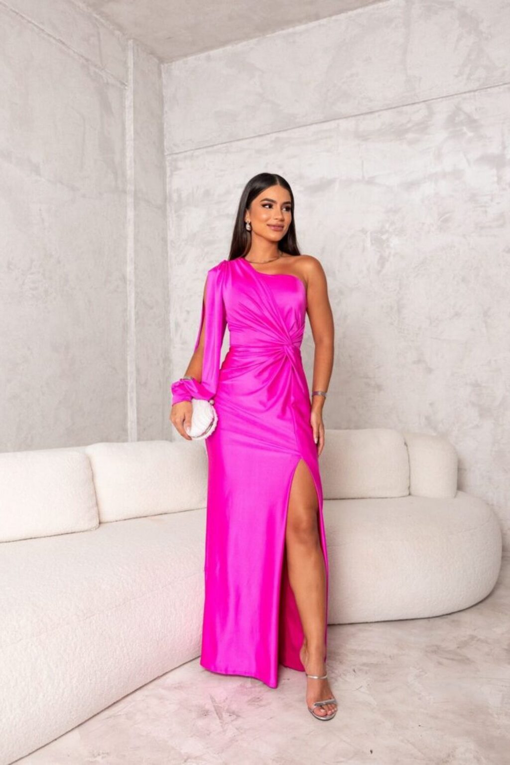 Rochia Glamour cu Eleganță Atemporală