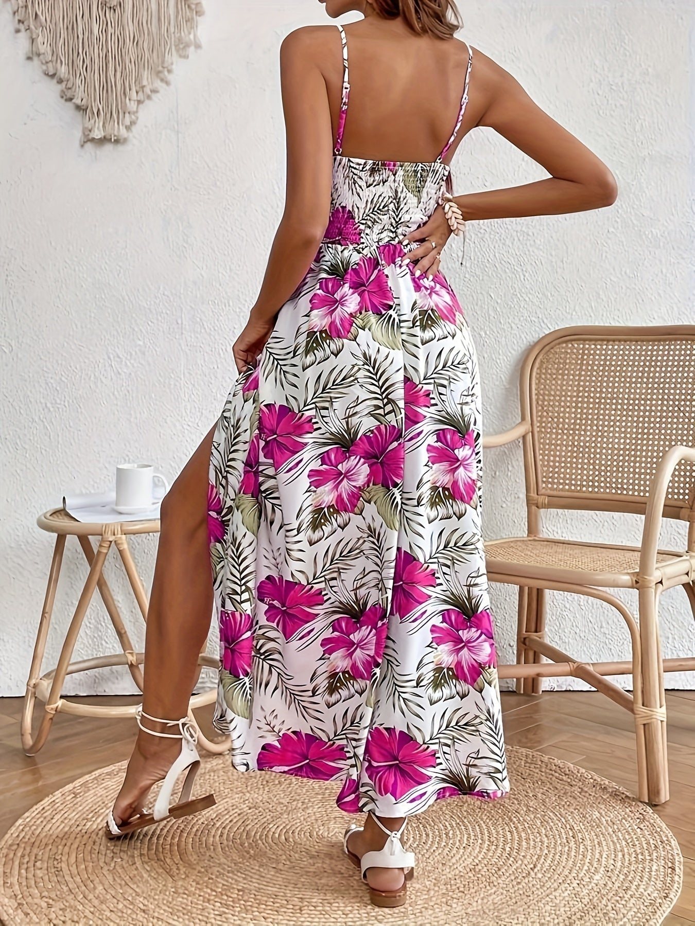 Maple - Rochie Maxi cu Bretele și Decolteu în V Floral