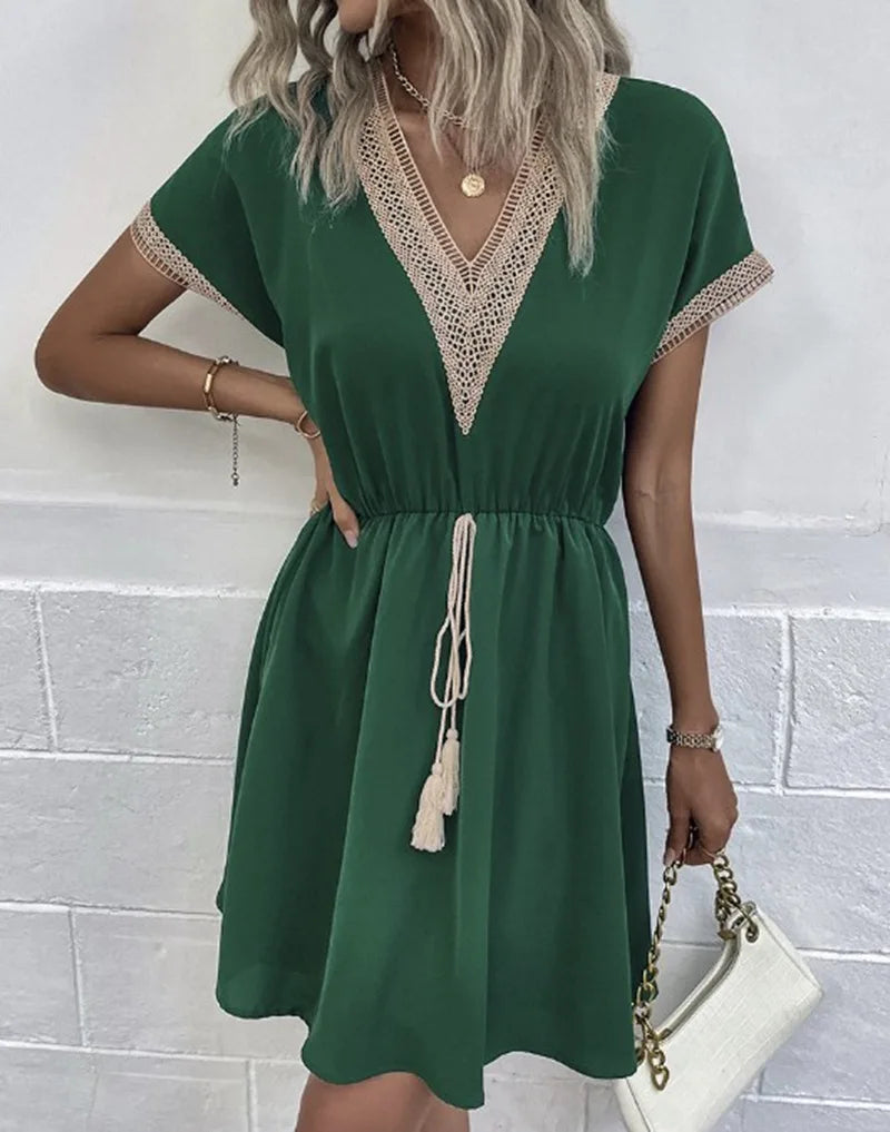 Josephine - Rochie Boho Chic cu Decolteu în V și Curea la Talie