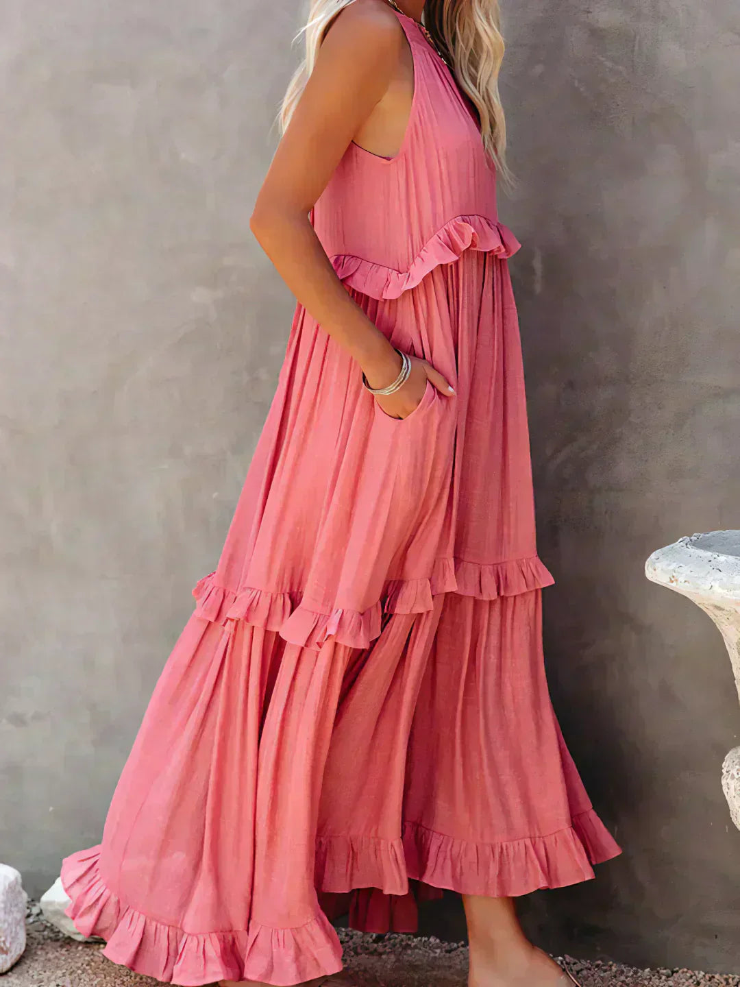 Landry - Rochie fără mâneci cu volane elegante