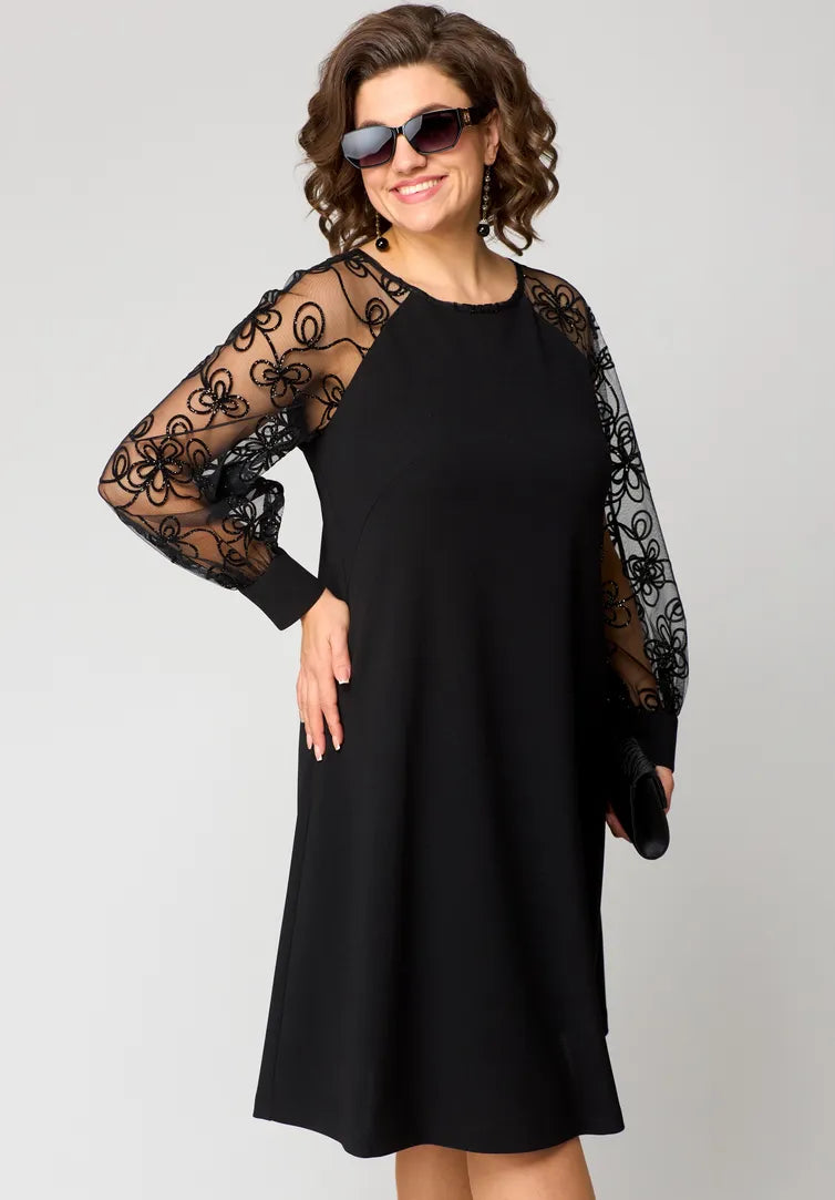 Elara - Rochie cu Mâneci din Dantelă