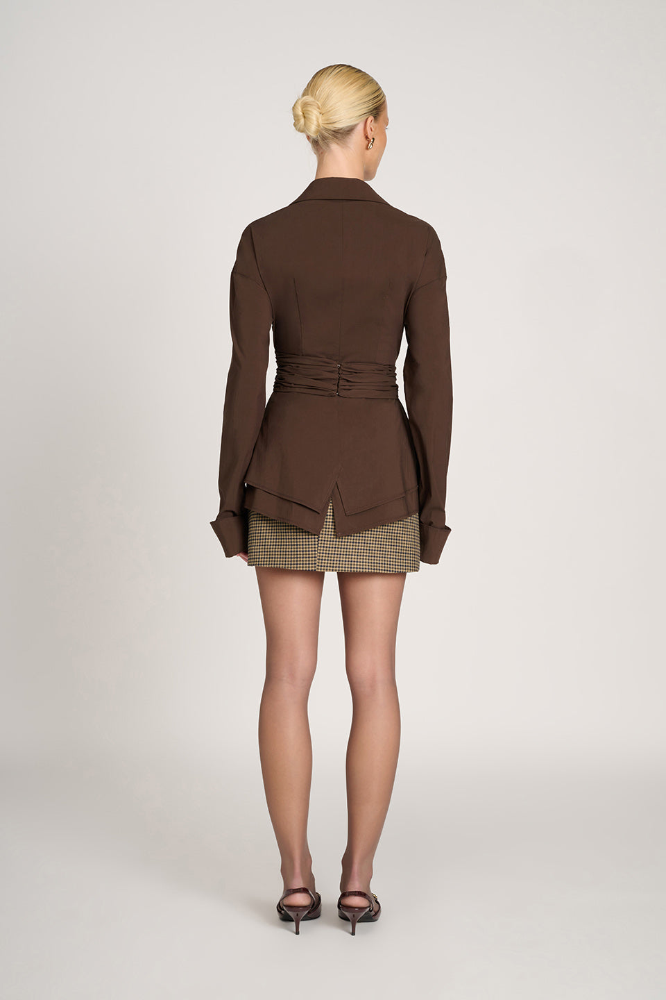 Lyra Cinch Shirt — Croială Modernă, Putere Feminină