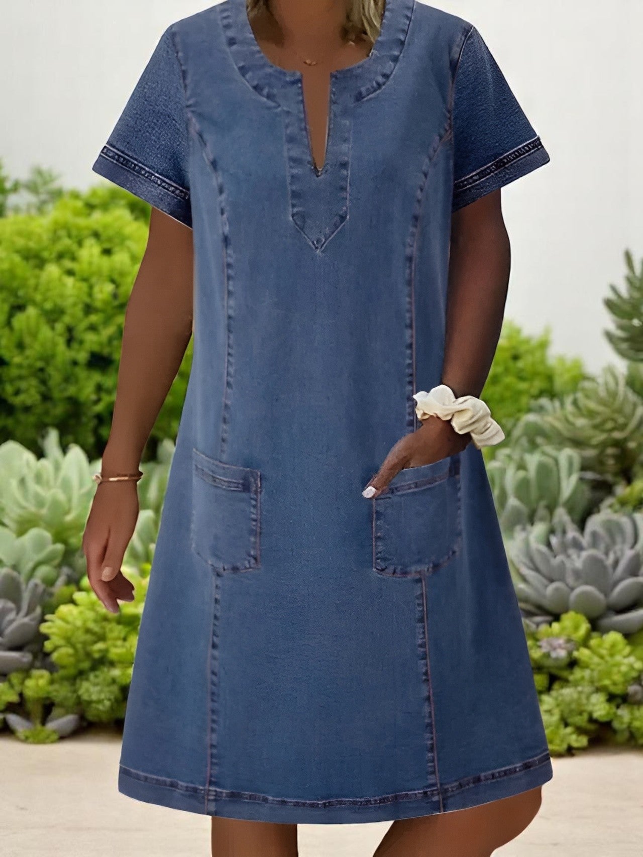 Indigo - Rochie din denim moale cu mâneci scurte pentru femei