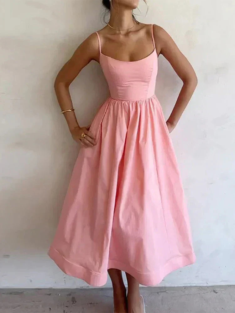 Delaney - Rochie Flattering cu Talie Fără
