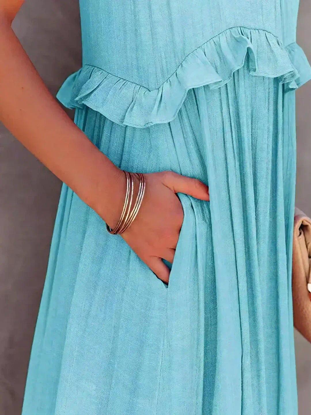 Landry - Rochie fără mâneci cu volane elegante