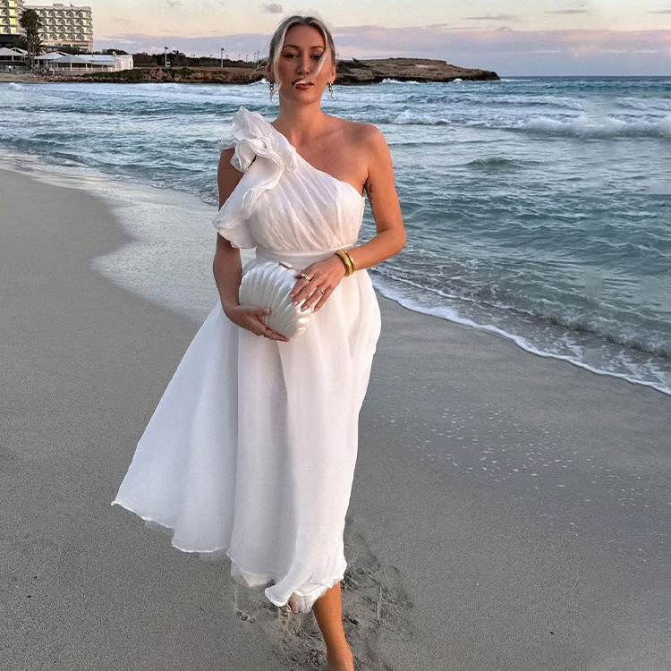 Bellamy - Rochie de Vară Elegantă și Chic cu Decolteu Asimetric